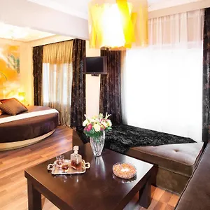 Plaza Hotel, Philian And Otel Selanik